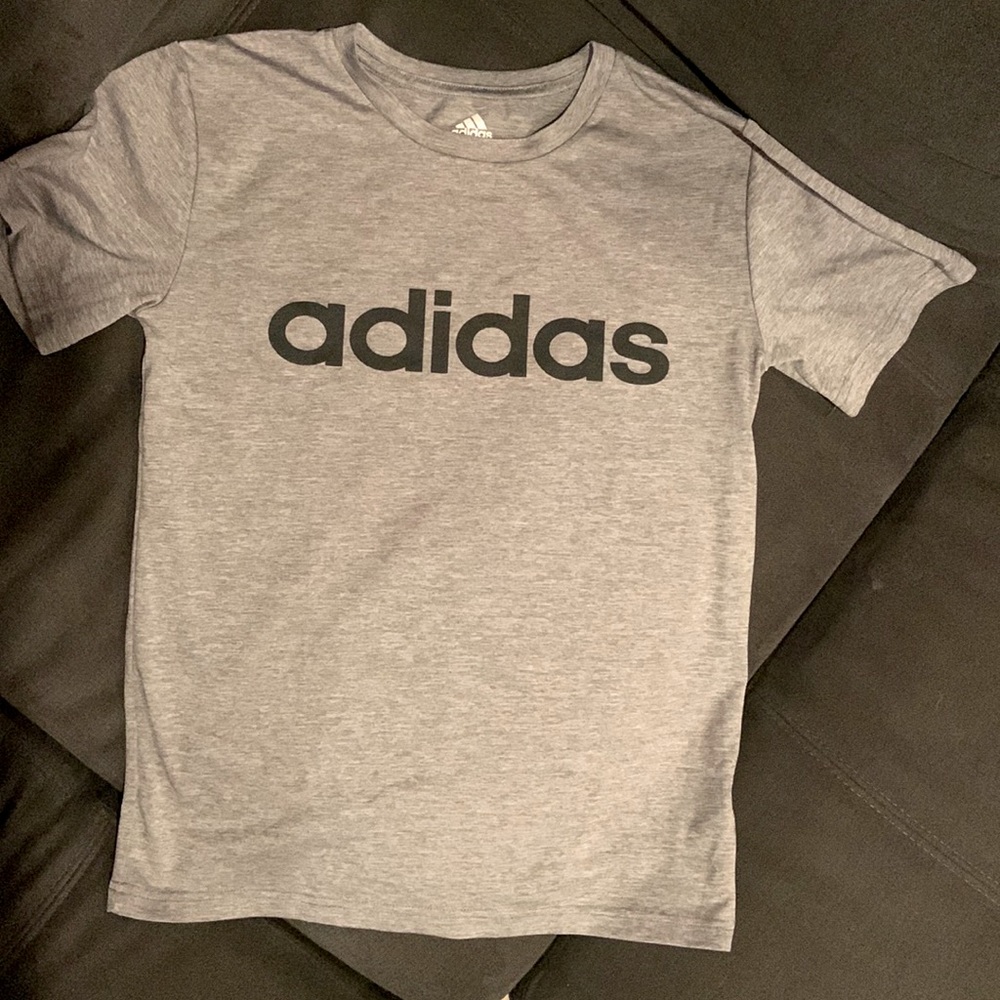 ADIDAS Boys size M (10/12) color gray, excellent condition, Like new!